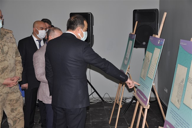 “osmanli-arsivlerinde-kars”-konulu-sergi-acildi-(3).jpg