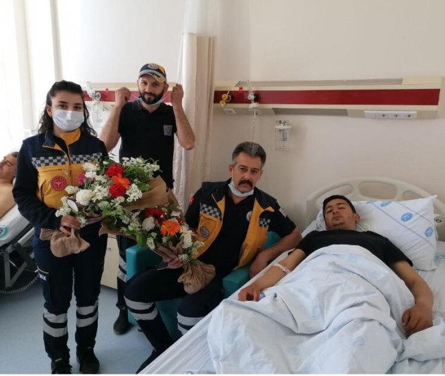 112-ekibinden-yarali-askerlere-ziyaret!-(1).jpg