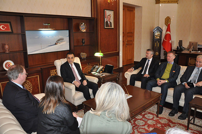 ab-turkiye-delegasyonu,-vali-oksuz’u-ziyaret-etti-(3).jpg