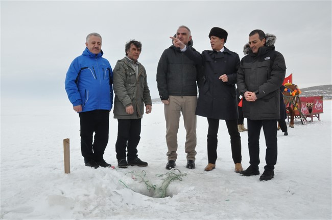 bakan-ersoy-eskimo-usulu-balik-tuttu-(11).jpg