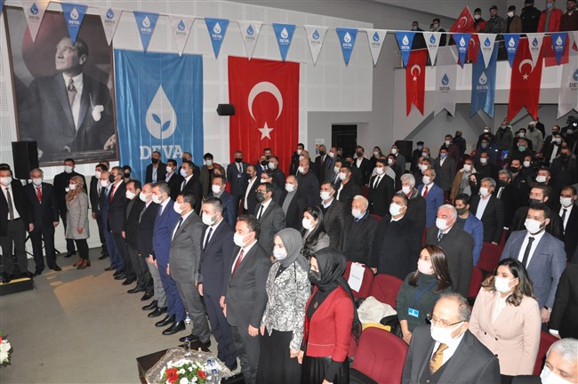 deva-1.-olagan-kars-il-kongresi-yapildi-(10).jpg