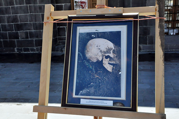 ERMENI KATLIAMLARI KARS ULU CAMÄ°Ä° ile ilgili gÃ¶rsel sonucu