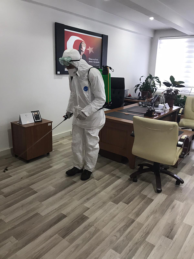 kamu-kurumlarinda-dezenfekte-calismasi-basladi-(2).jpg