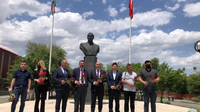 kars’ta,-azerbaycan’in-milli-kurtulus-gunu-etkinligi-(1).jpg
