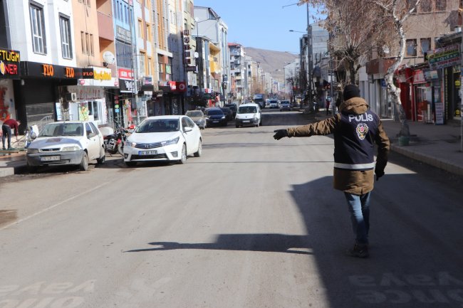 kars’ta-52-saatlik-kisitlama-denetimi!-(1).jpg