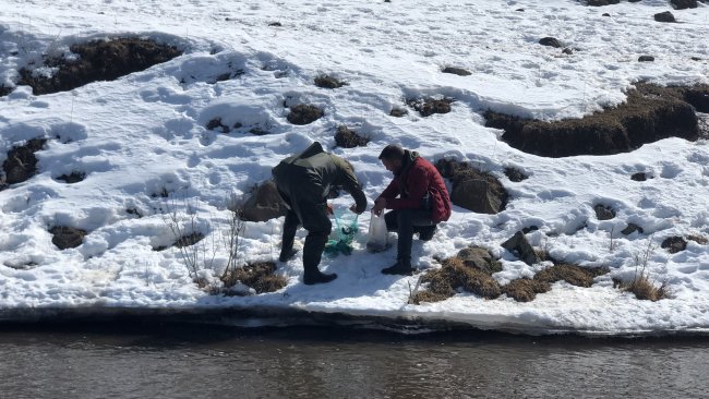 kars’ta-dereler-balikcilarin-akinina-ugradi-(9).jpg