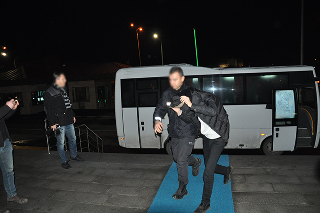kars’ta-fuhus-operasyonu-41-gozalti-(4).jpg