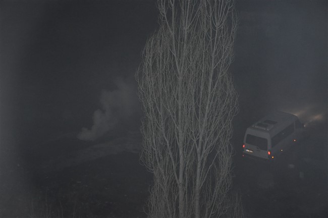 kars’ta-izinsiz-yakilan-“nevruz-atesi”ne-tomali-mudahale!-(11).jpg