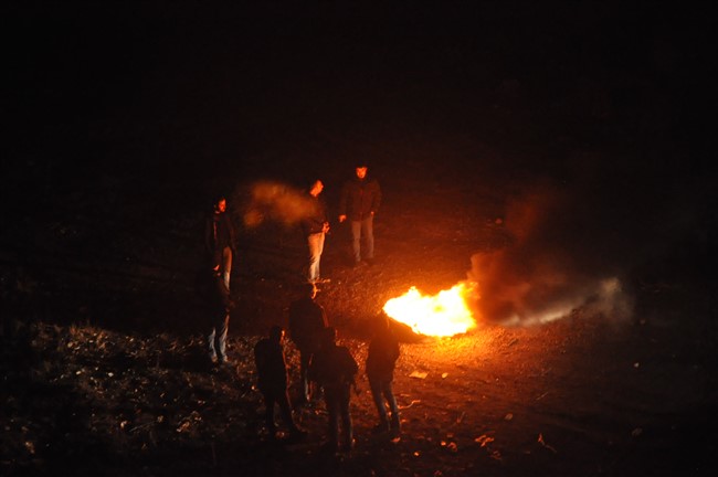 kars’ta-izinsiz-yakilan-“nevruz-atesi”ne-tomali-mudahale!-(2).jpg