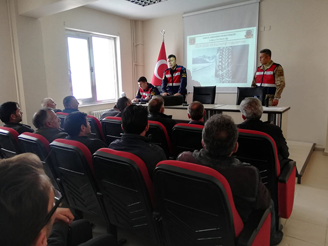 kars’ta-kis-lastigi-ve-kis-tedbirleri-semineri-(1).jpg