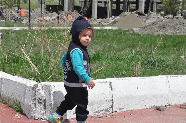 kars’ta-minikler-parklara-akin-etti-(4).jpg