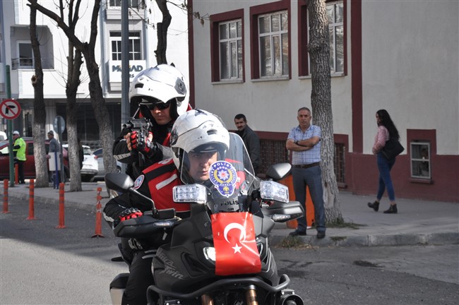 kars’ta-motosikletli-polis-timleri-goreve-basladi-(14).jpg