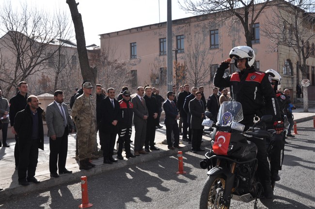 kars’ta-motosikletli-polis-timleri-goreve-basladi-(16).jpg