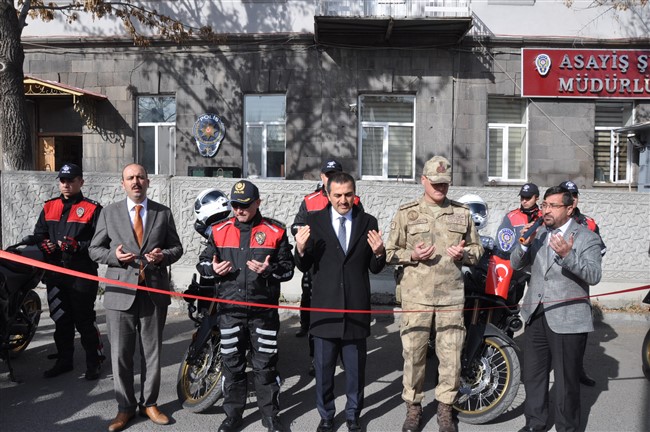 kars’ta-motosikletli-polis-timleri-goreve-basladi-(4).jpg
