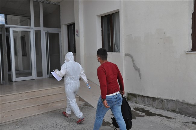 kars ta yurtta karantina sureci basladi