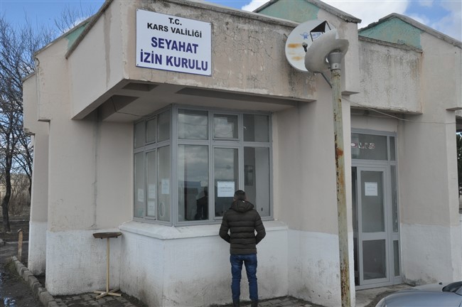 kars’tan-279-kisi-seyahat-izin-belgesi-icin-basvuru-yapti-(6).jpg