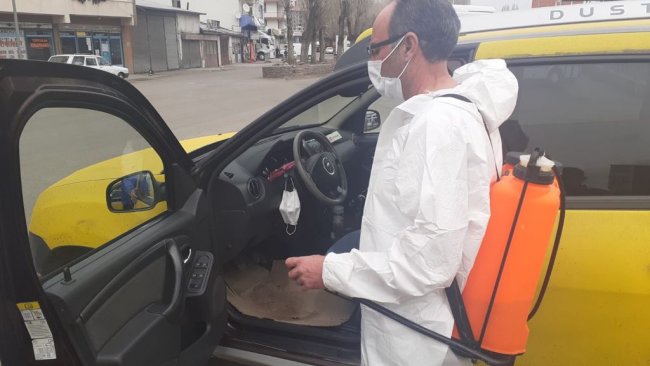 kars-belediyesi-covid-19-ile-mucadeleyi-surduruyor-(3).jpg