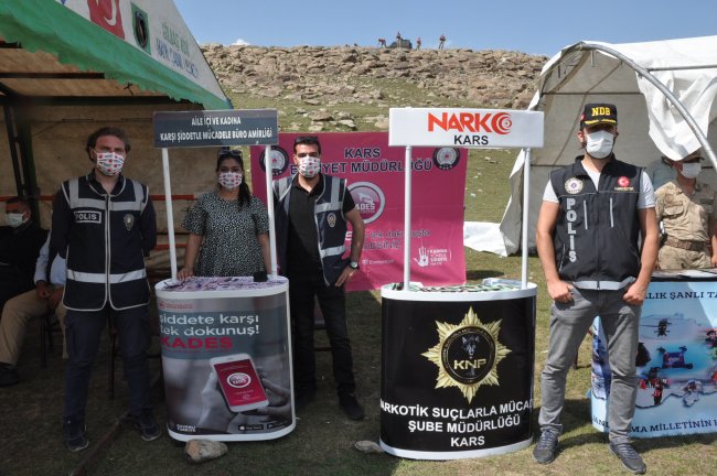 karsta-polis-ve-jandarmadan-vatandaslara-bilgilendirme!-(4).jpg