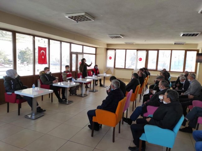 muhtarlara-aile-ici-siddet-bilgilendirilmesi-yapildi-(1).jpg
