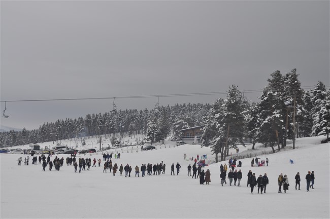sarikamis-kayak-merkezi-yeni-sezona-“merhaba”-dedi-(2).jpg
