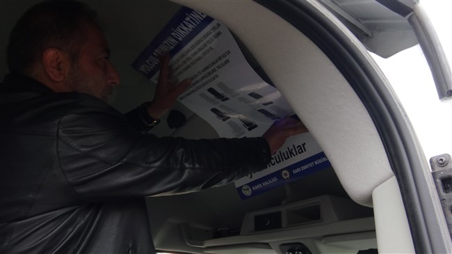 trafik-polisinden-yolculara-afisli-uyari!-(2).jpg