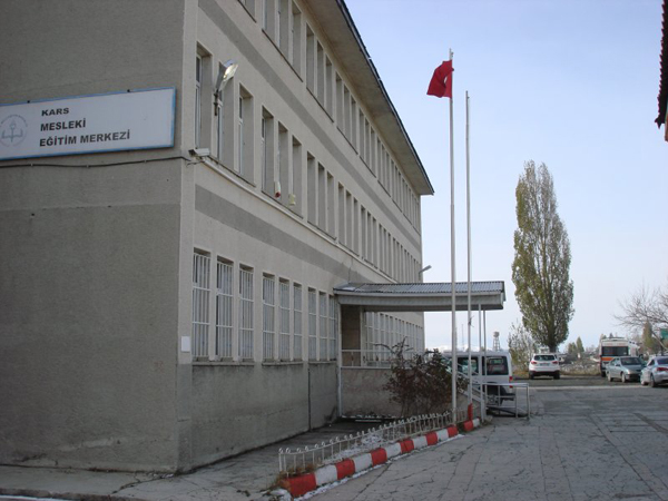 'mesleki-egitim-gelisiyor'.jpg