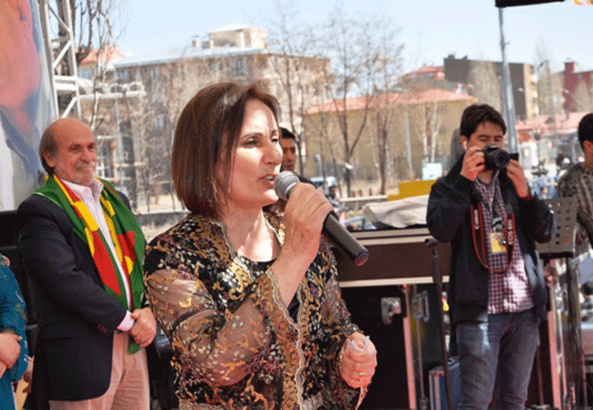 12.20140325191608..gif