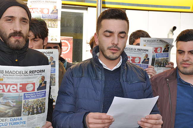 ak-gencler-kilicdarogluna-evet-gazetesi-gonderdi-(1)-001.jpg