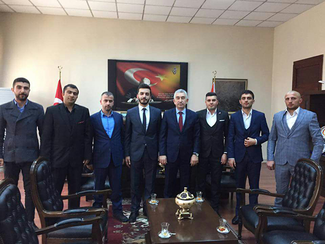 ak-genclikten-kars-emniyet-mudurune-ziyaret-(2).jpg