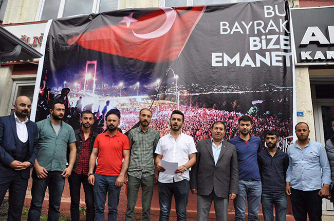 ak-parti-genclik-kollarindan-bu-bayrak-bizim-(4).jpg