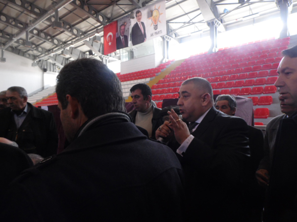 ak-parti-kars-il-baskanligi'nda-temayul-heyecani!-(11).jpg