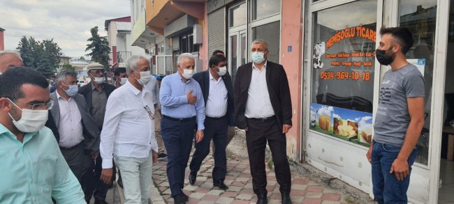 ak-parti-milletvekilleri-ilce-ilce-geziyor-(5).jpg