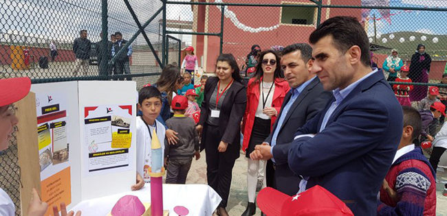 akoren-koy-okulunda-tubitak-4006-bilim-fuari-acildi-(4).jpg