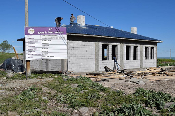 aksu-ve-erdagi-koylerine-taziye-evi-yapiliyor-(2).jpg