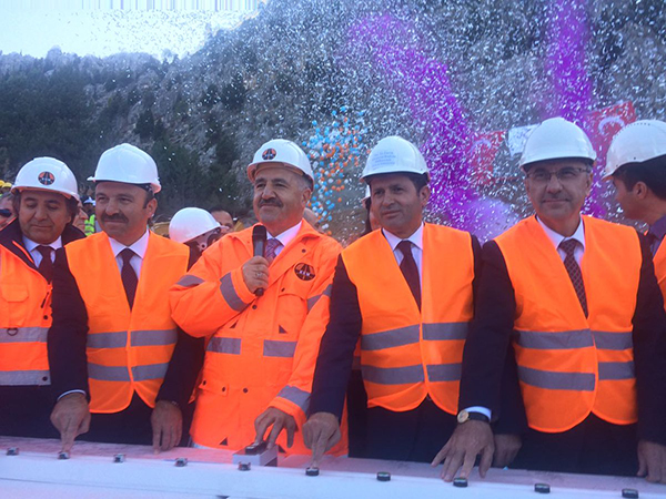 alacabel-tuneli`nin-temeli-atildi-(1).jpg