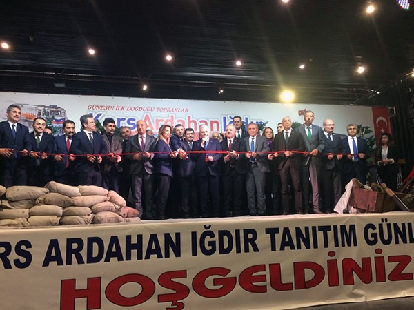 ankara’da,-kars-ardahan-igdir-ruzgari-esiyor-(11).jpg