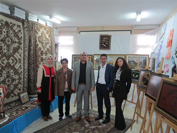 arpacay-halk-egitimde-el-sanatlari-sergilendi-(2).jpg
