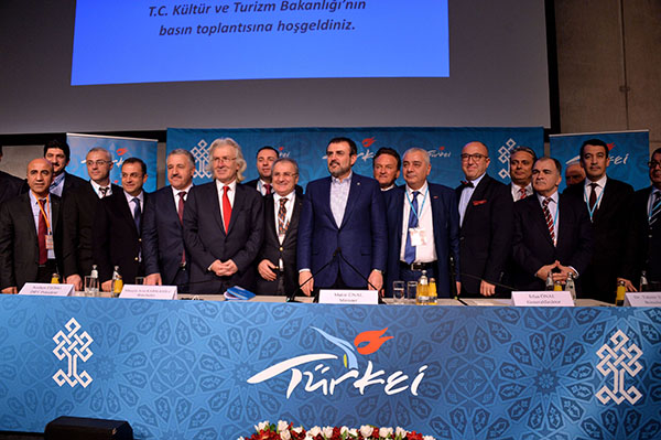 arslan,-bakan-unal-ve-kafkasya-turizm-ile-berlinde!-(8).jpg