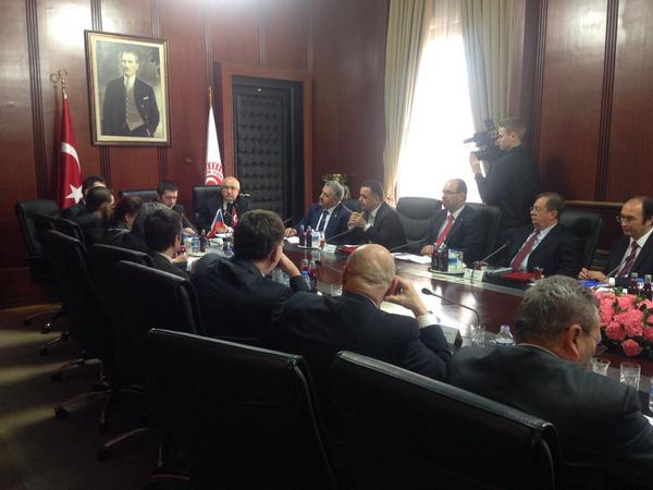 arslan,-cicek-ve-hamacek-ile-toplantiya-katildi!-(2).jpg
