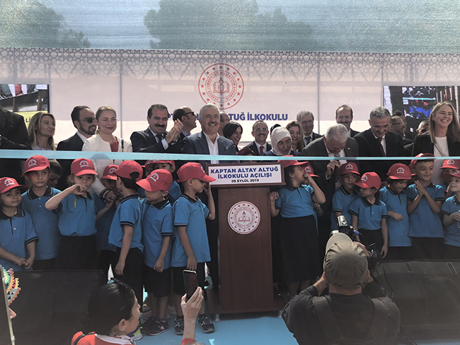 arslan-ve-yildirim-ilkokul-acilisina-katildi-(2).jpg