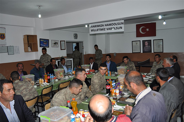 askerler-ve-korucular-ile-iftar!-(1).jpg