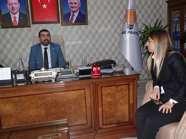 avukat-oznur-demirci-ak-parti-kars-milletvekili-aday-adayi-(8).jpg