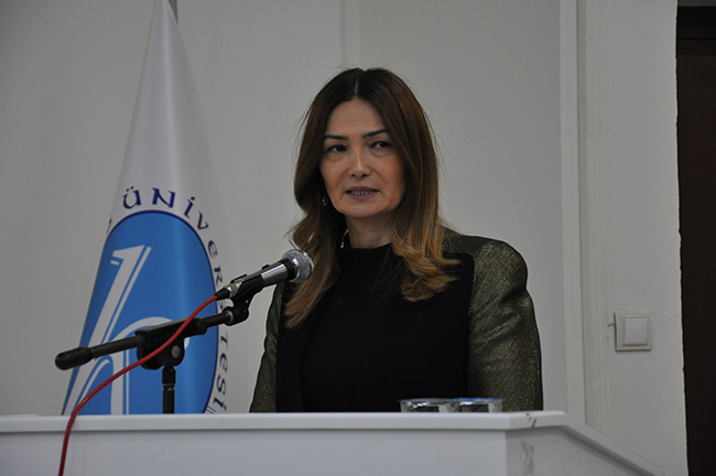 azerbaycan-milletvekili-pasayeva’dan-universite-ogrencilerine-tokat-gibi-tarih-dersi-(7).jpg
