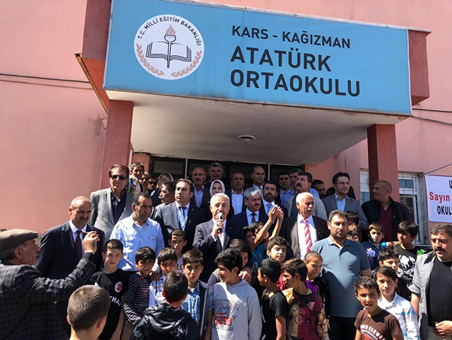 bakan-arslan,-kagizman’da-karne-dagitim-torenine-katildi--(1).jpg