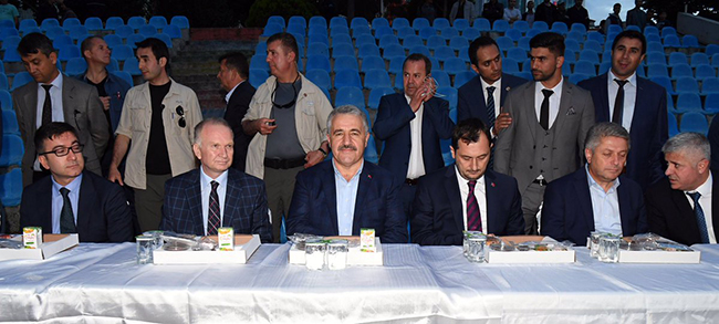 bakan-arslan,-kapaklida-iftar-programina-katildi-(1).jpg