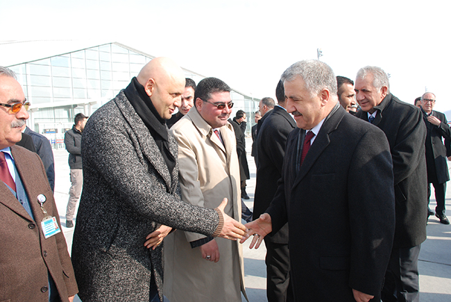 bakan-arslan,-kars’tan-birlik-ve-beraberlik-mesaji-verdi-(5)-001.jpg