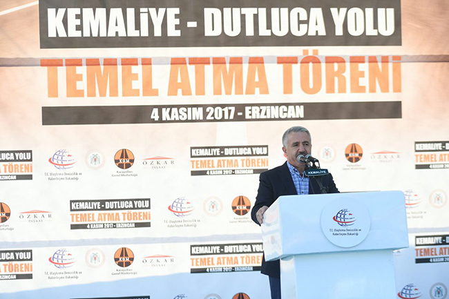 bakan-arslan,-kemaliye-dutluca-yolu-temel-atma-toreni`ne-katildi--(2).jpg