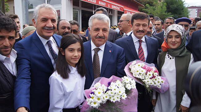 bakan-arslan-ak-parti-kagizman-ilce-kongresine-katildi-(1).jpg