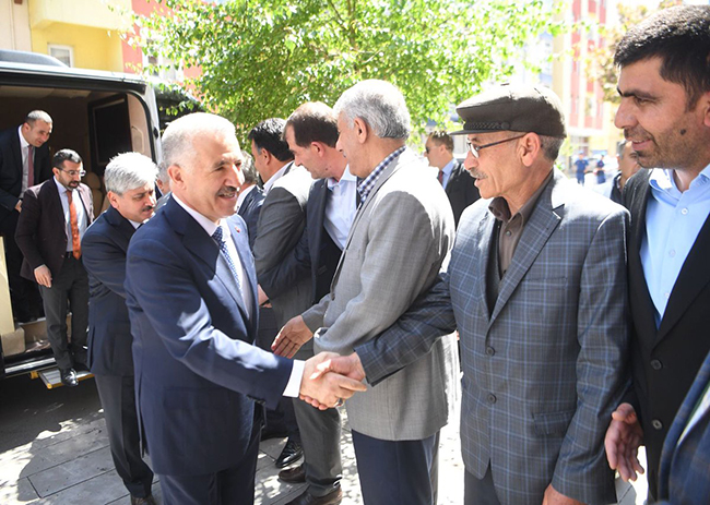bakan-arslan-esnafi-dinledi!-(5).jpg