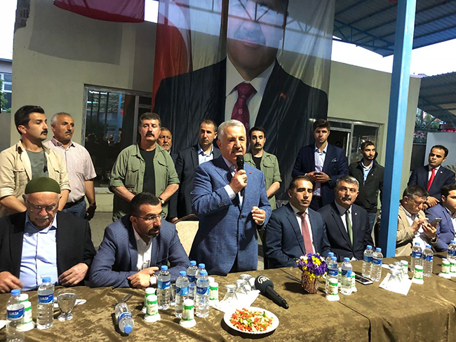bakan-arslan-kagizman’da-5-bin-kisiyle-iftar-acti--(1).jpg